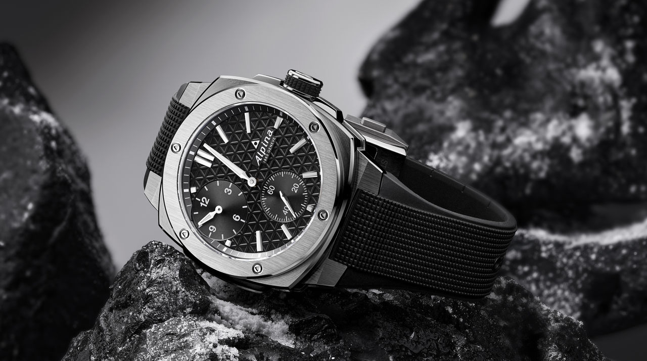 Alpiner Extreme Regulator Automatic Black