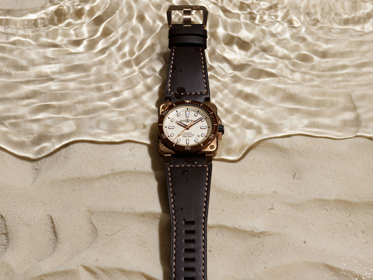 M48_BR 03 Diver White Bronze amb_V1-VAGUES_169280-d.jpeg