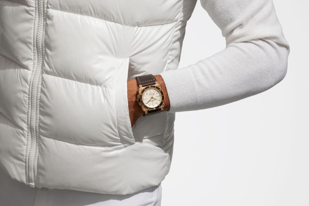 M50_BR_br 03 diver white bronze porte_0328_1.jpeg