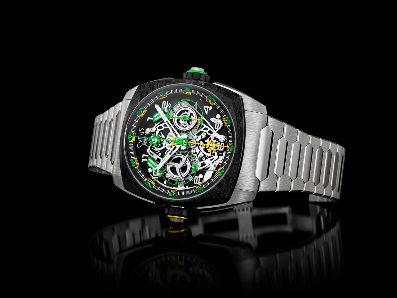 Dice_Lime_Carbon_ Bracelet_Lifestyle_black.jpg