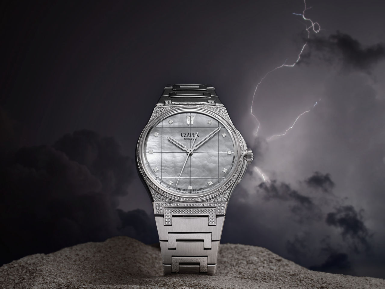 Czapek  Antarctique S Carte des Nuages – Stormy Grey LS01.jpg