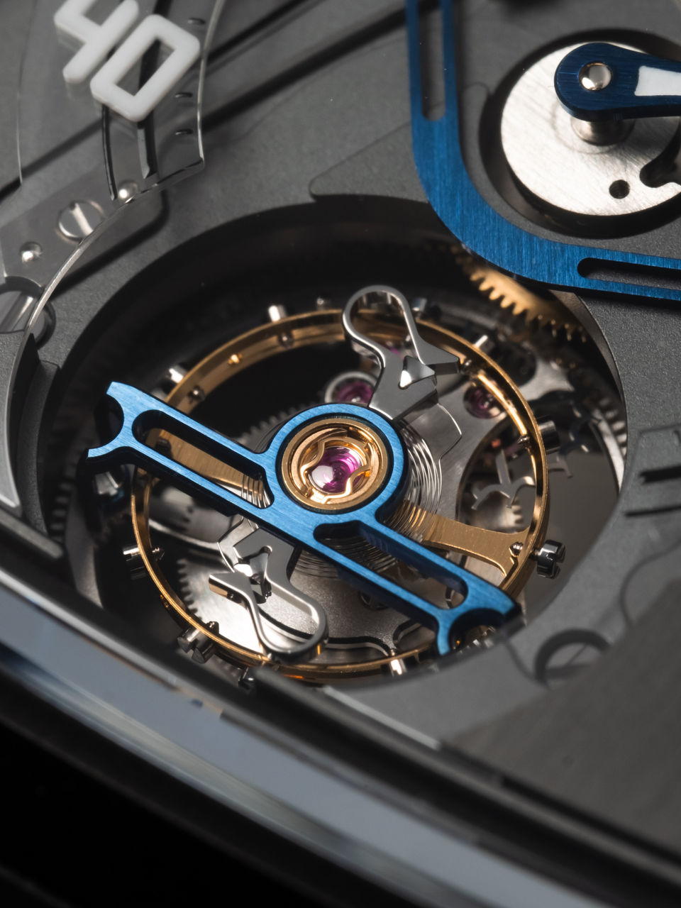 Linear Series 2_CloseUp.jpg