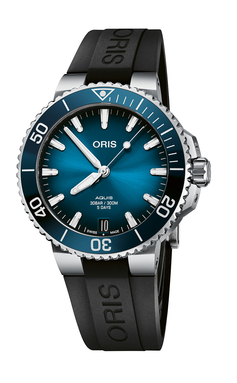 Aquis Date Calibre 400 41.5 mm