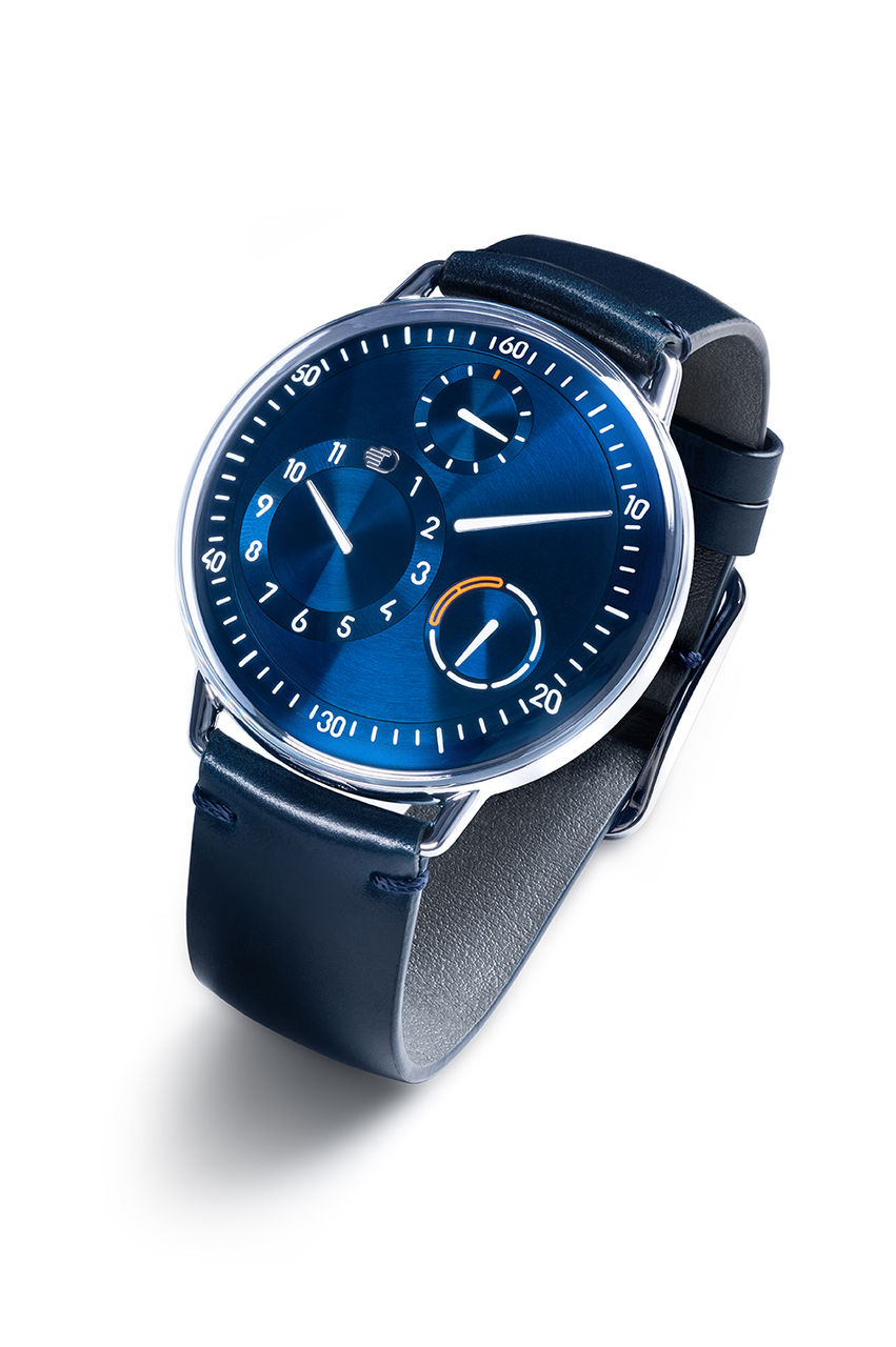 Ressence Type 1° Round - Night Blue - 3-4 - LD.jpg
