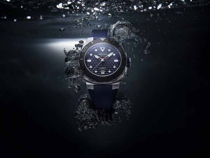 Seastrong Diver Extreme Automatic Navy Blue