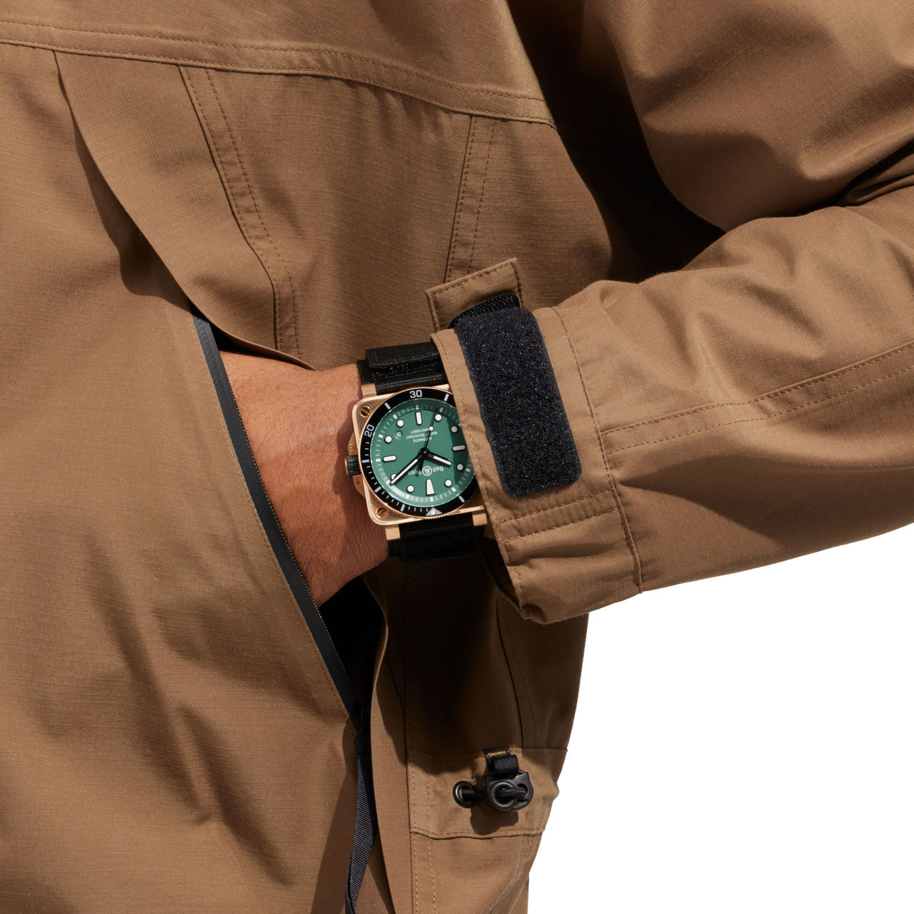 N45-021-BR03-Diver-Black-Green-Bronze.jpg