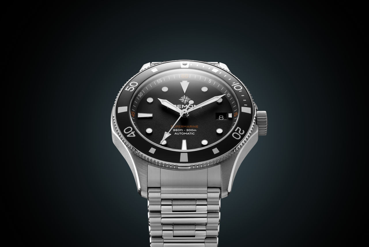Bremont_300_DT_BR_Creative1.jpg