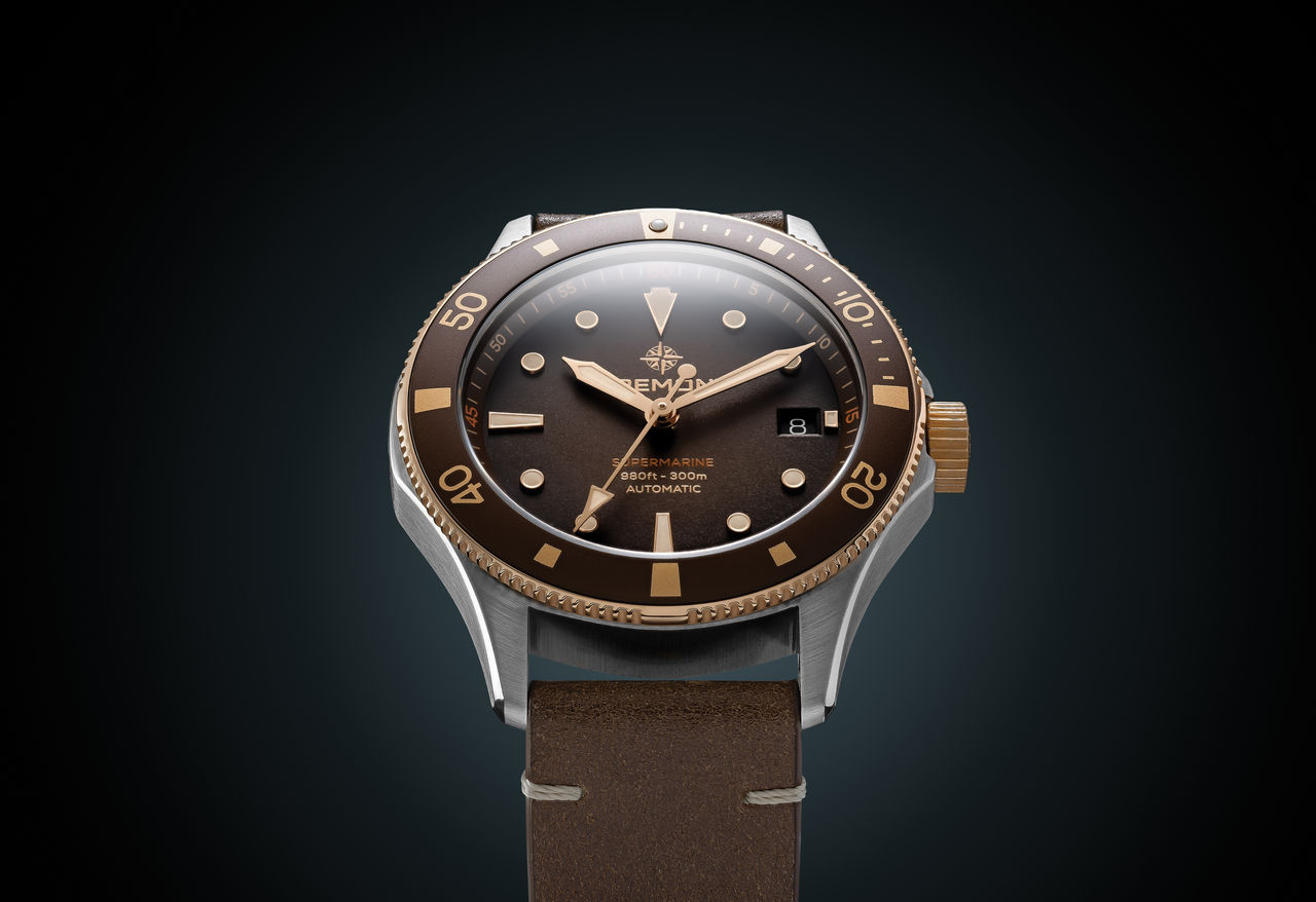 Bremont_300_DT_Bi_Creative1.jpg