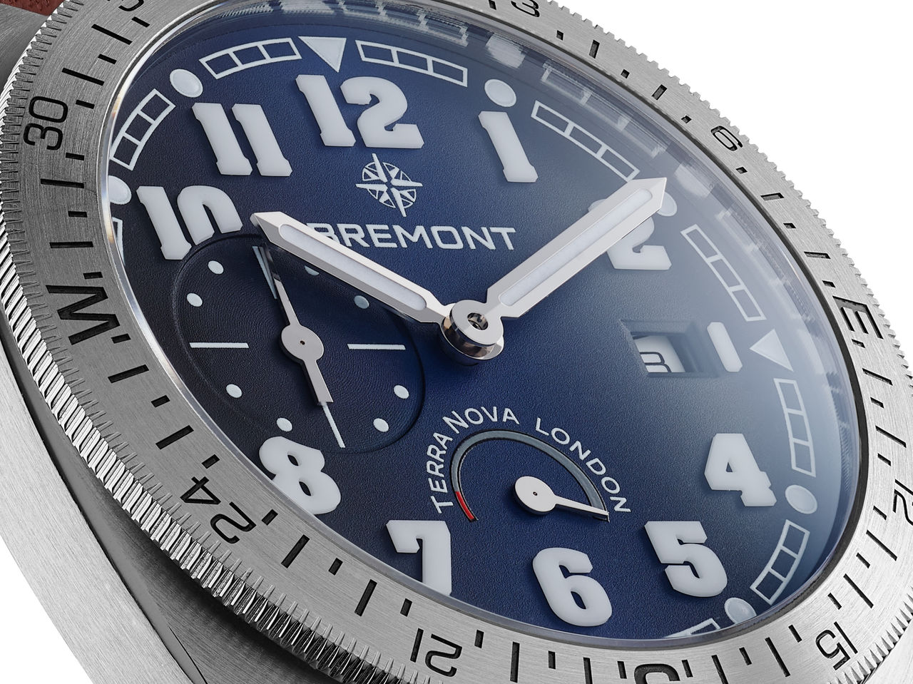 Bremont_TerraNova_40.5_Compass_BL_Detail_WBG.jpg