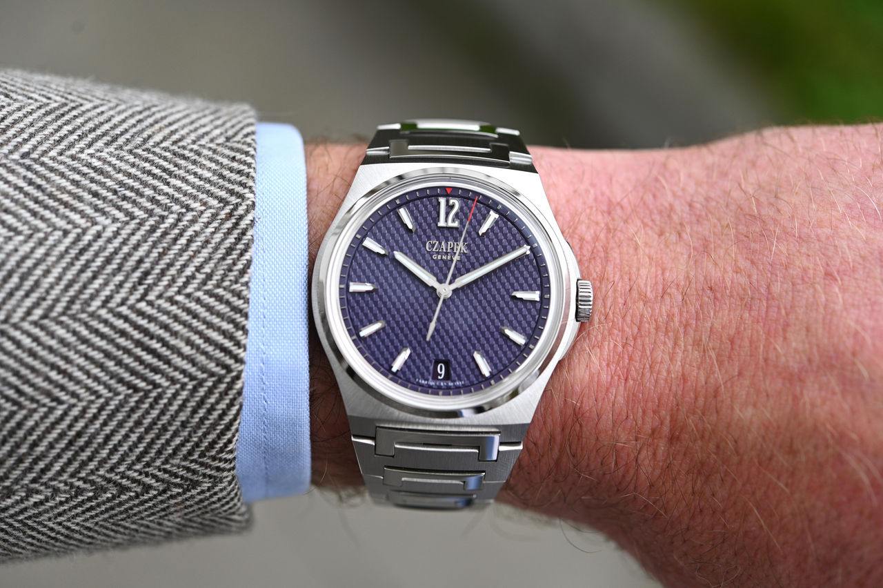 Czapek_Antarctique_Afterglow_Lifestyle_3.JPG
