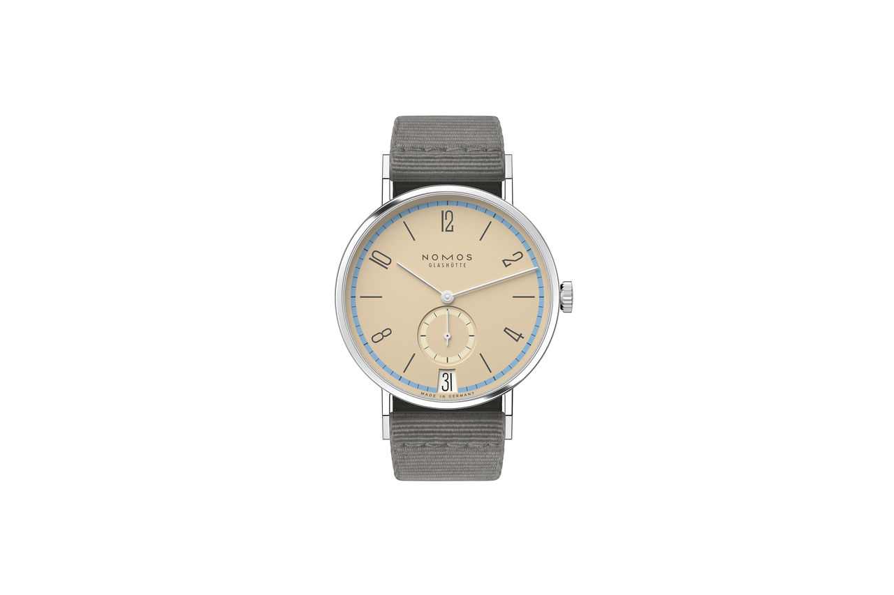 nomos_tangente-38-datum-ariel-01.jpg