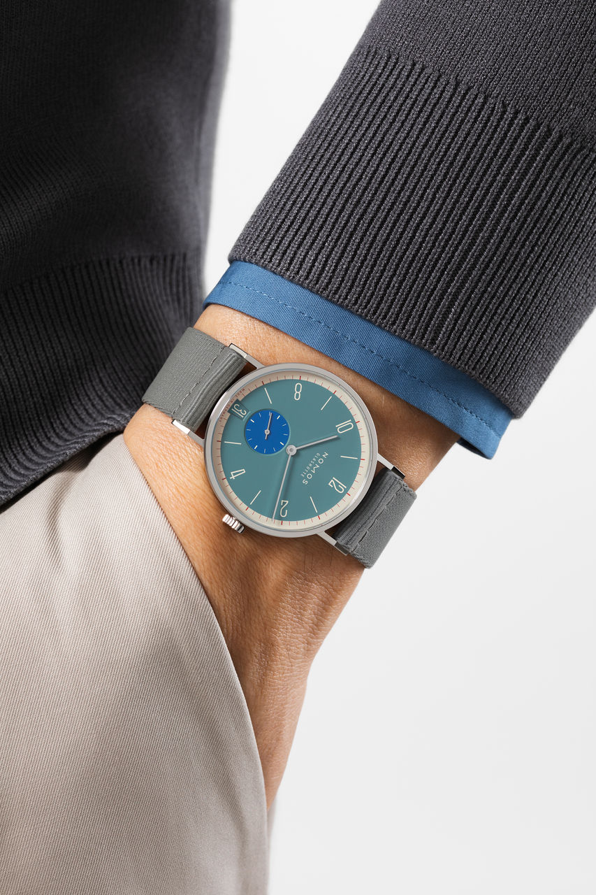 nomos_tangente-38-datum-super-sardine-09.jpg