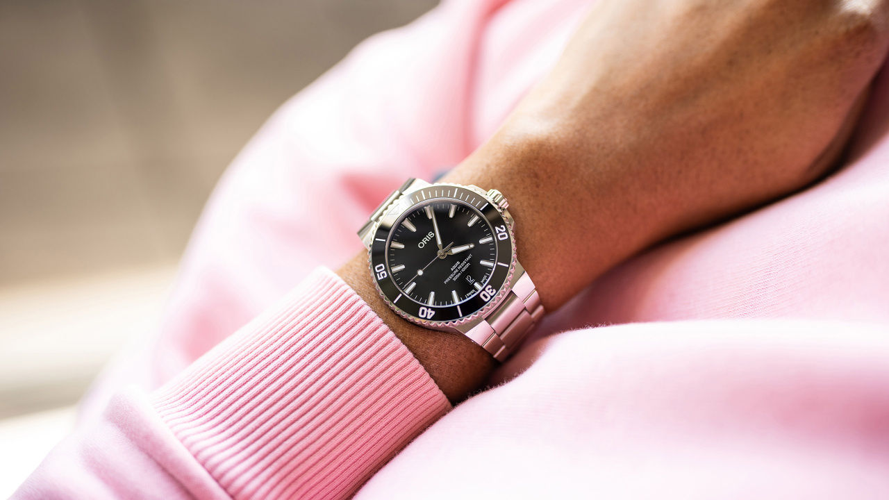 Aquis Date 41.5mm - 01 733 7787 4154-07 8 22 04PEB.jpg