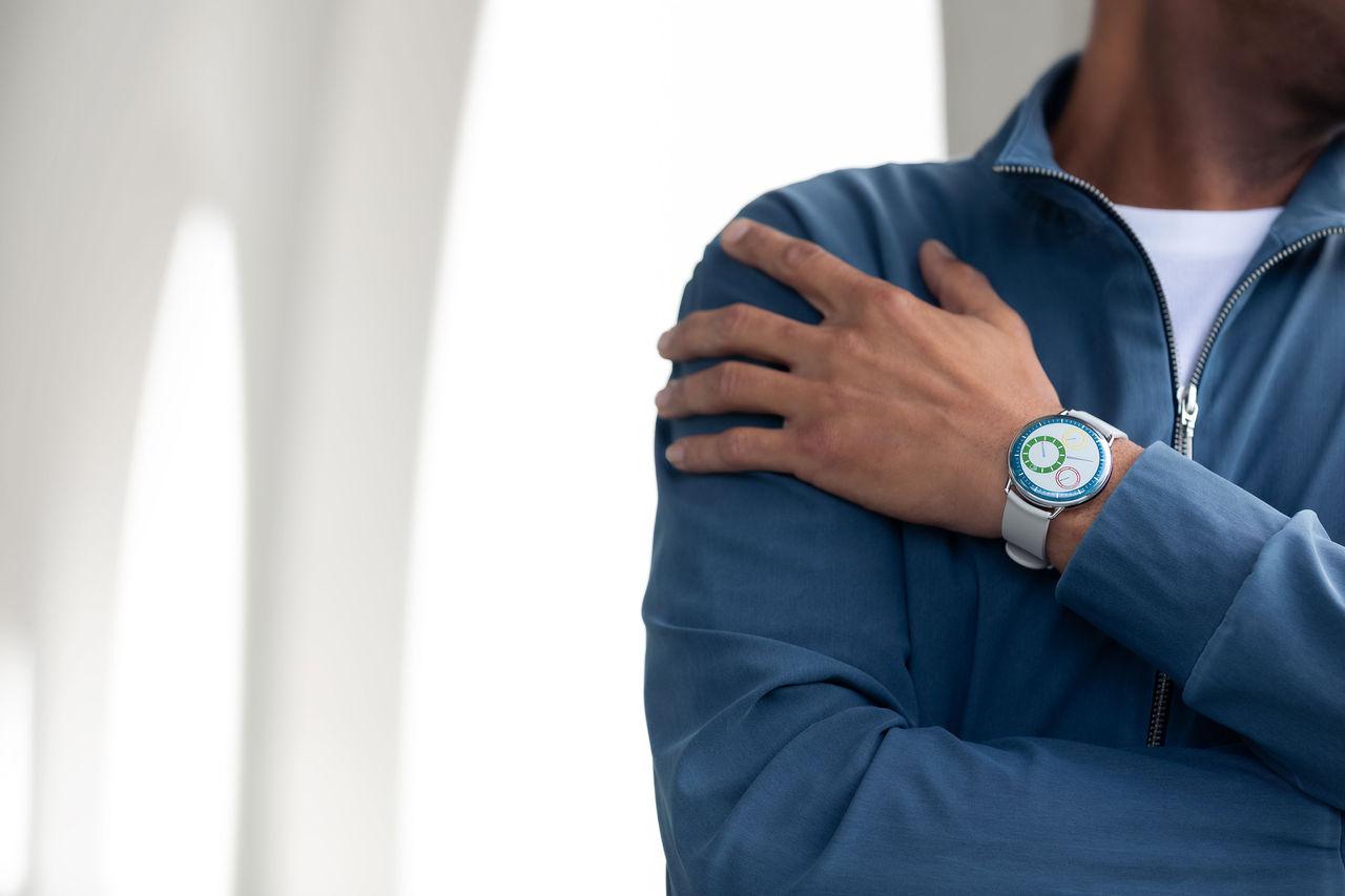 Ressence TYPE 1 Round M - Lifestyle 3.jpg