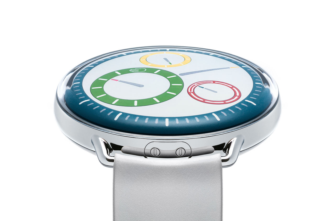 Ressence TYPE 1 Round M - Side.jpg