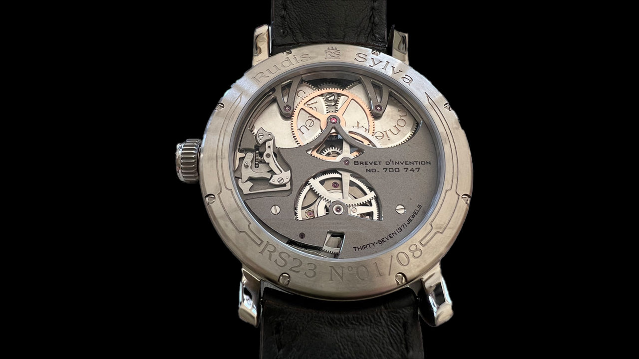 RS 23 Harmonious Oscillator Titanium