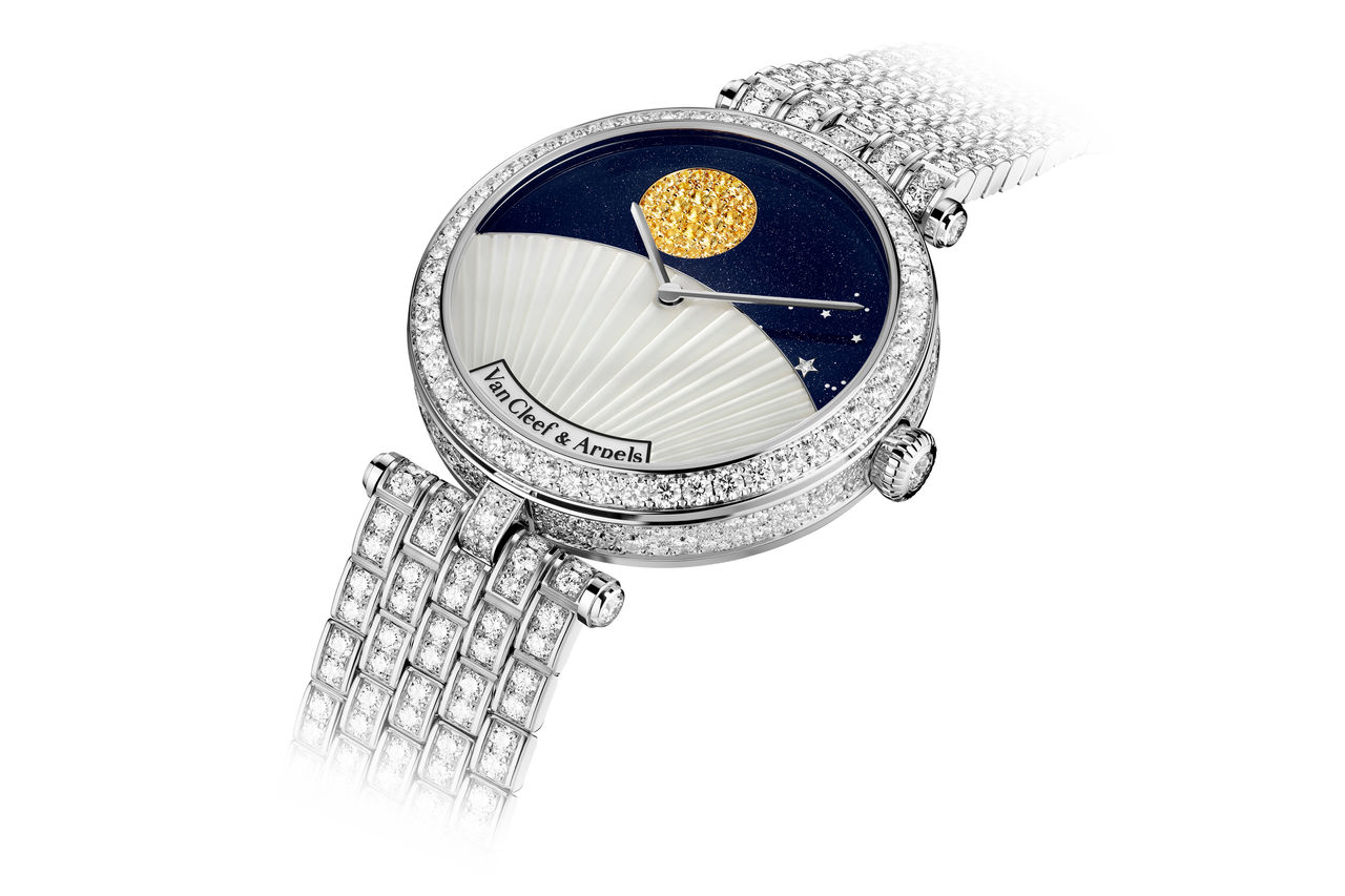 van-cleef-arpels-watches-and-wonders-2024-lady-arpels-jour-nuit-38mm-VCARPBNA00-03.png