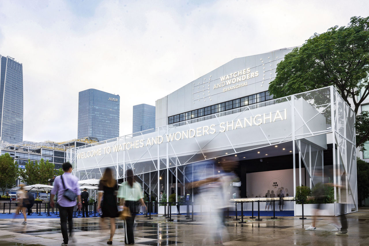 Panoramic View with Public Visitor Flow