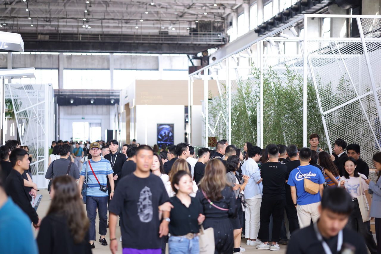 Panoramic View with Public Visitor Flow
